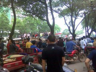 Illustration for article titled Chinese Bridge Collapse Kills Nine, Incites Local Outrage